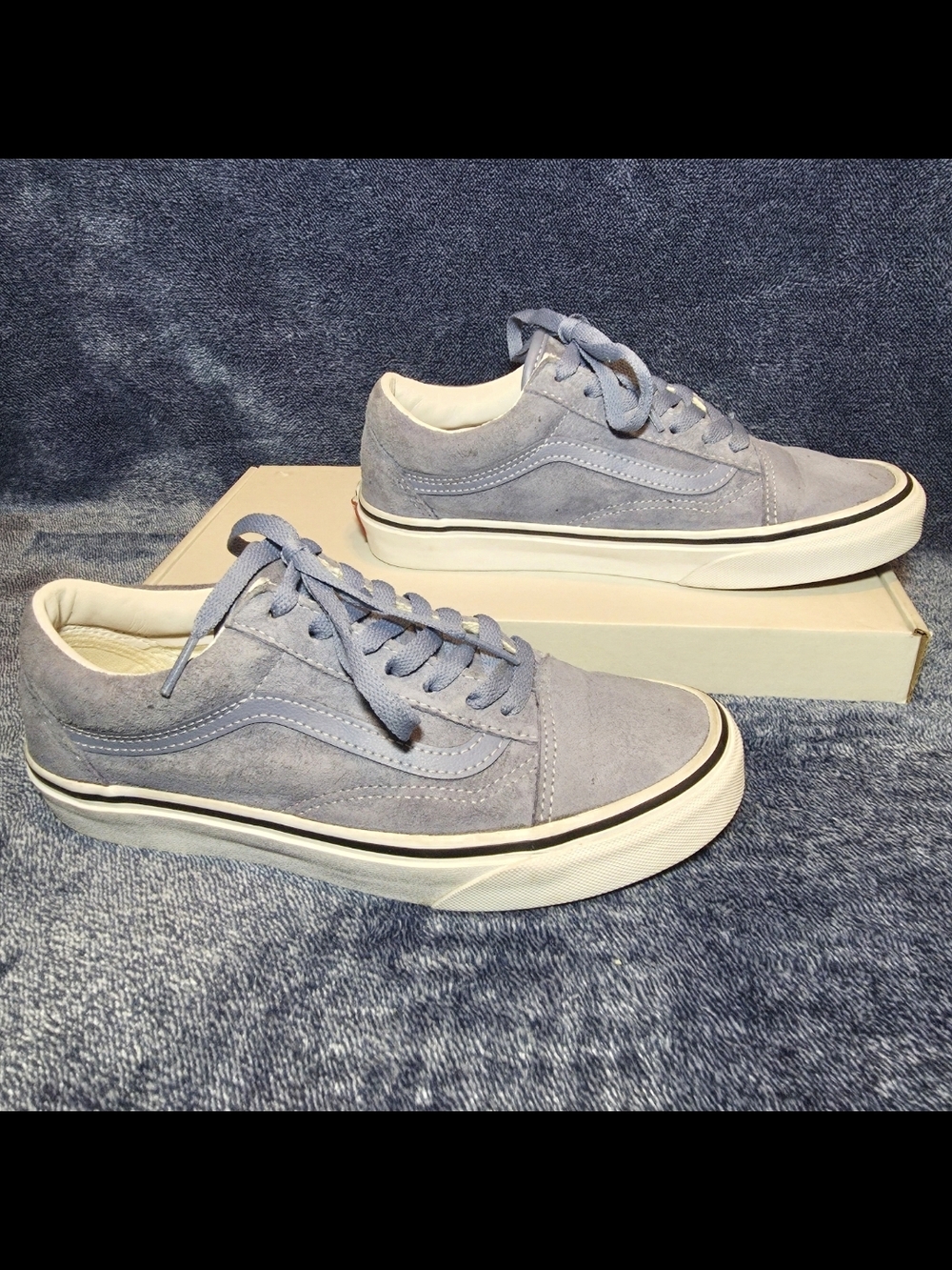Vans Suede Old Skool Sneakers in Light Blue